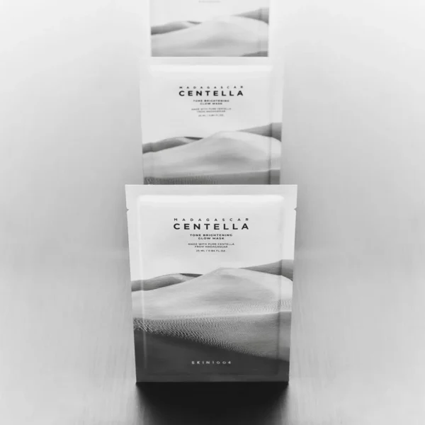 SKIN1004 Madagascar Centella Tone Brightening Glow Mask Pack 5 Stück