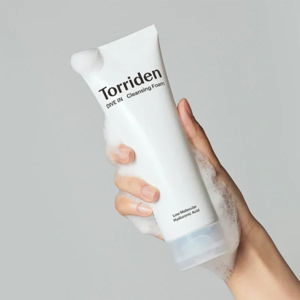 Torriden DIVE-IN Low Molecular Hyaluronic Acid Cleansing Foam Torriden DIVE-IN Low Molecular Hyaluronic Acid Cleansing Foam