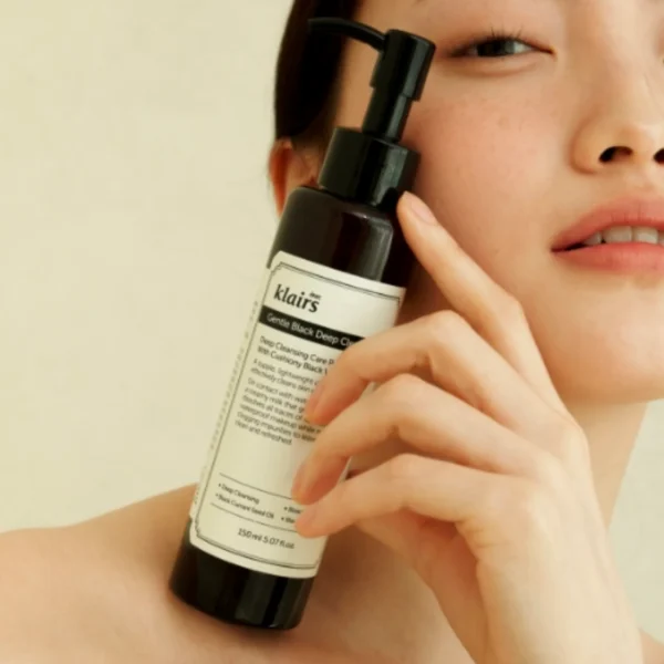 Klairs Gentle Black Deep Cleansing Oil