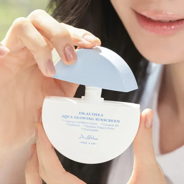 Dr. Althea Aqua Glowing Sunscreen Dr. Althea Aqua Glowing Sunscreen