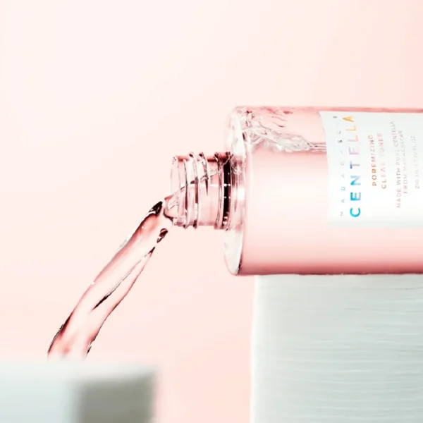SKIN1004 Madagascar Centella Poremizing Clear Toner 210ml SKIN1004 Madagascar Centella Poremizing Clear Toner 210ml